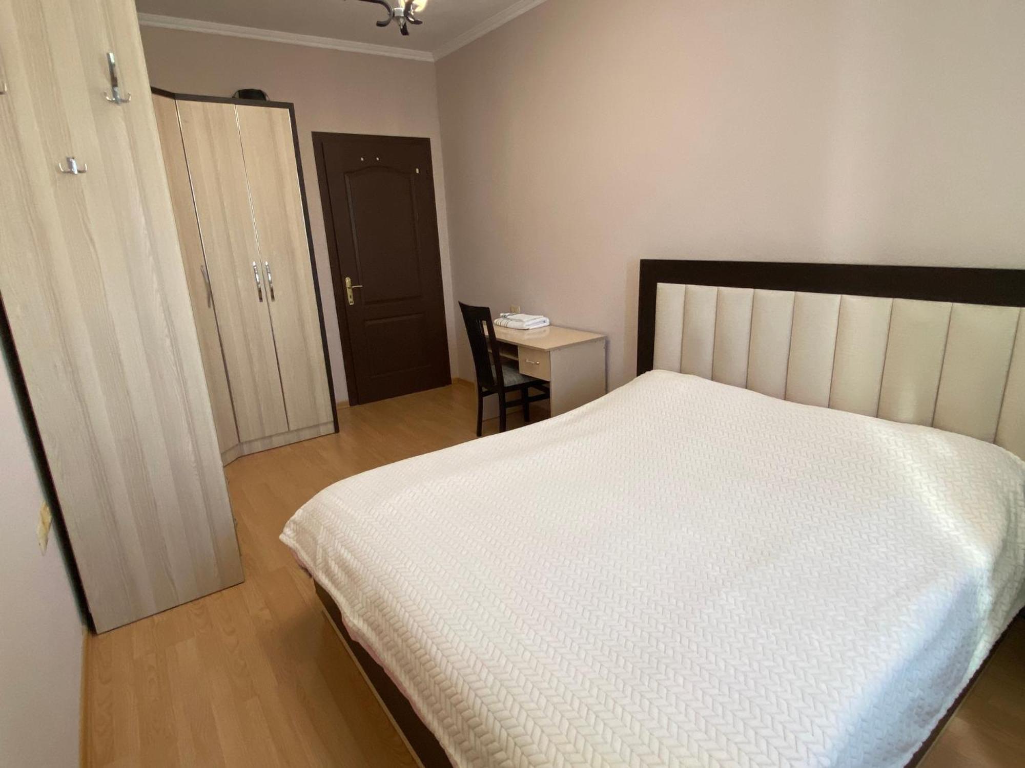 Comfortable 2-Br For 4 Tiranë Ngoại thất bức ảnh